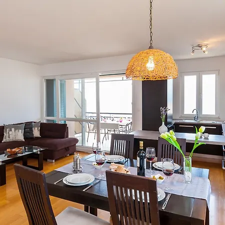 Apartment Stunning View Bol